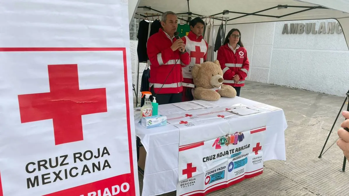 Tendedero Invernal y colecta de juguetes inicia en la Cruz Roja Toluca