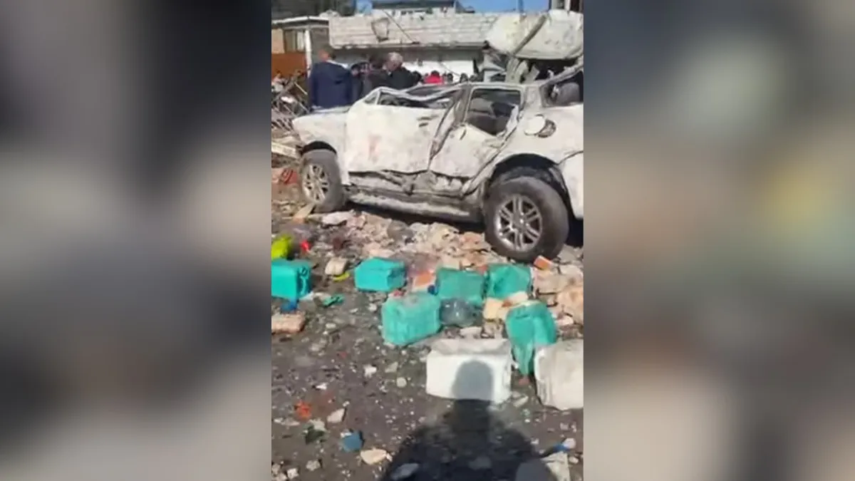 Explosión en Coacalco deja 8 lesionados, autos y 11 viviendas dañadas