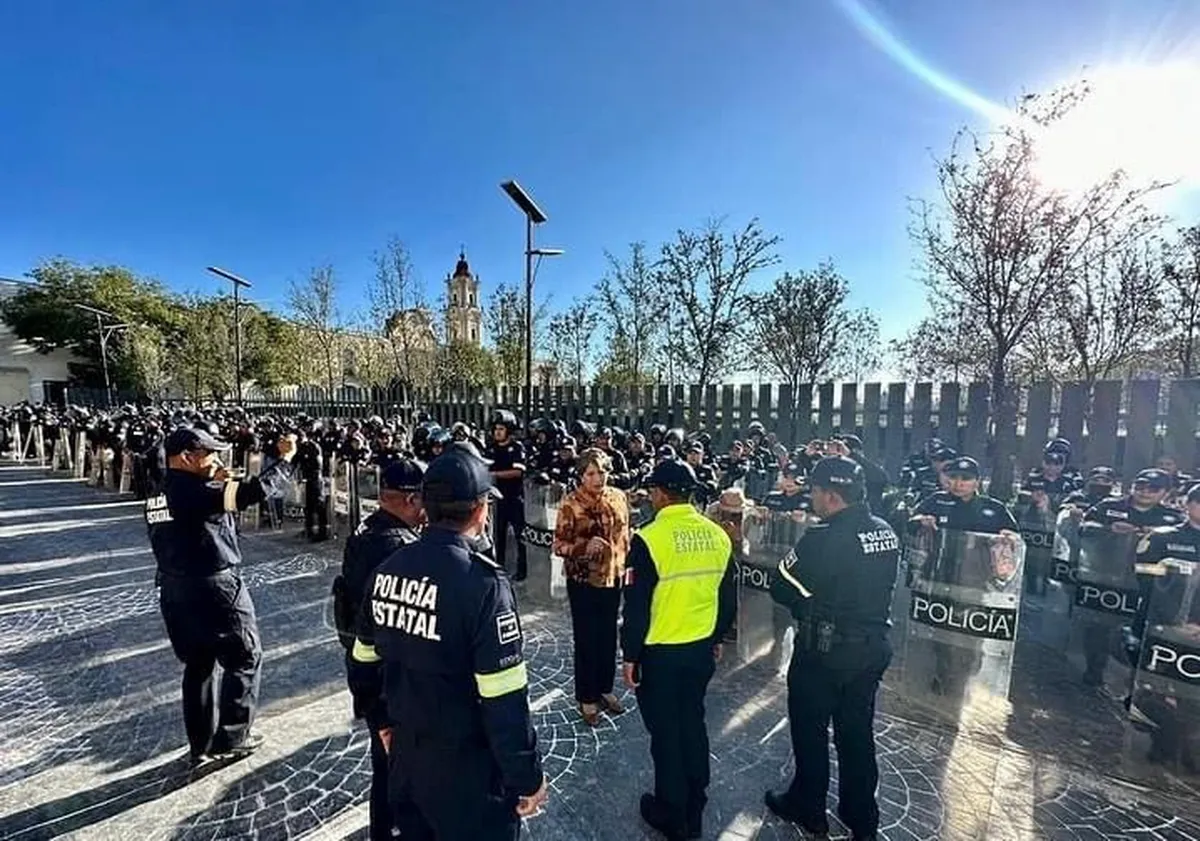 Revisa Delfina Gómez dispositivo de seguridad ante marcha pro aborto