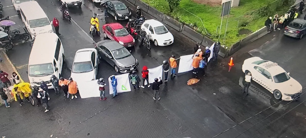 Bloquean carreteras México-Texcoco y Texcoco-Lechería