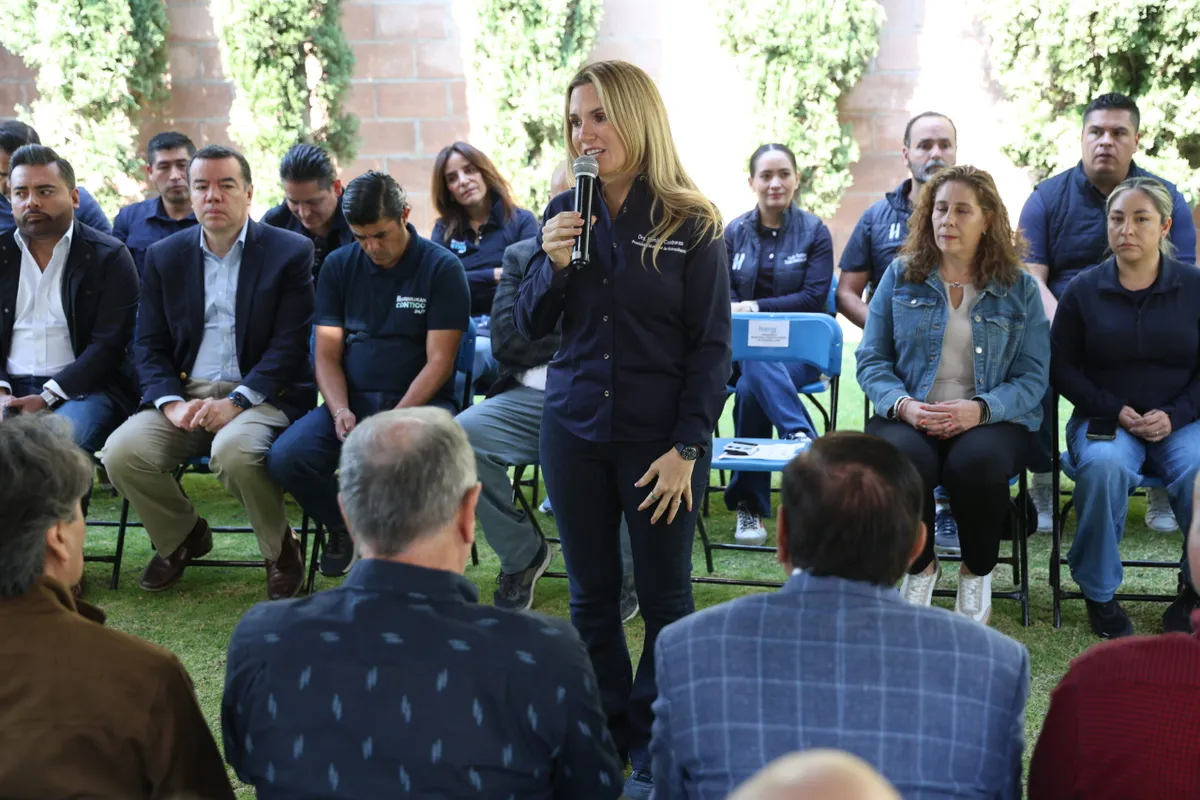 Reconocen vecinos eficiencia de “Huixquilucan Contigo 24/7” ante respuesta inmediata a sus demandas