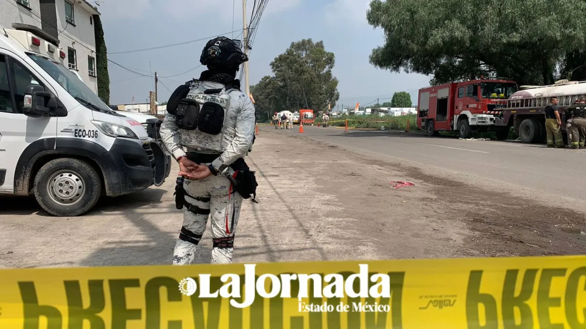 Cierran la Texcoco-Lechería por toma clandestina en Tezoyuca