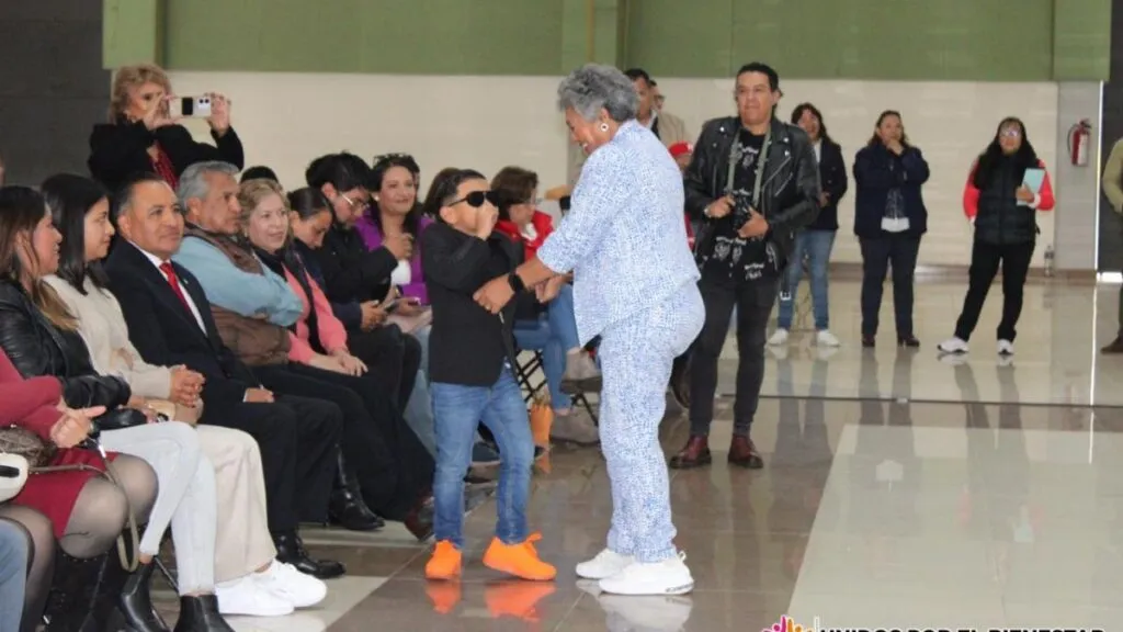 SMSEM entrega 125 automóviles a maestros ganadores de los festejos del Día del Maestro 2025