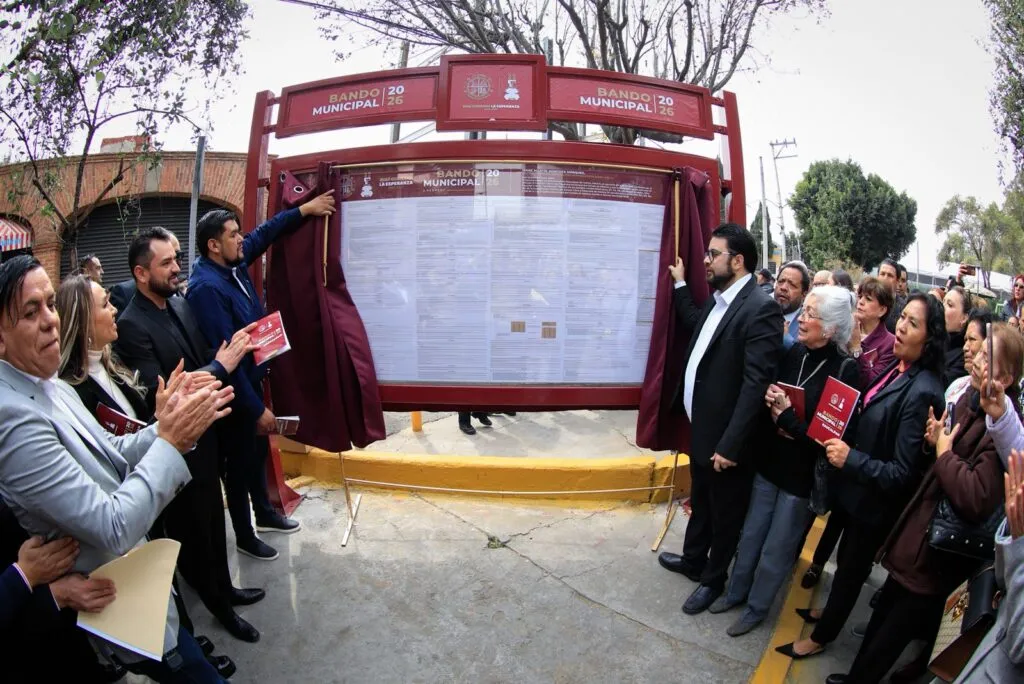 Promulga Naucalpan el Bando Municipal 2026, enfatiza alcalde Isaac Montoya carácter humanista