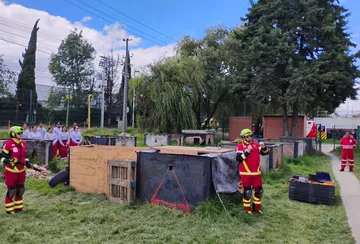 Cruz Roja certifica en Toluca a 23 especialistas en rescate urbano y 16 binomios caninos IRO