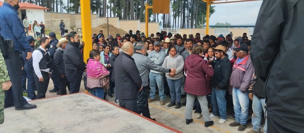 Texcaltitlán: Delfina Gómez visita y solicita a Sedena presencia permanente
