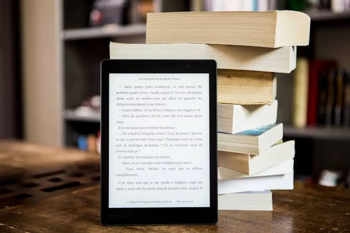 Toluca: estudiantes usan libros digitales por ahorro y ecología