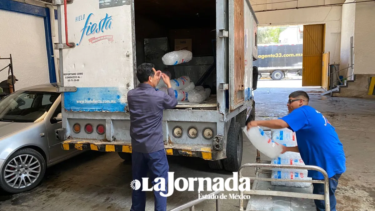 Edoméx: Crece demanda de hielo por altas temperaturas