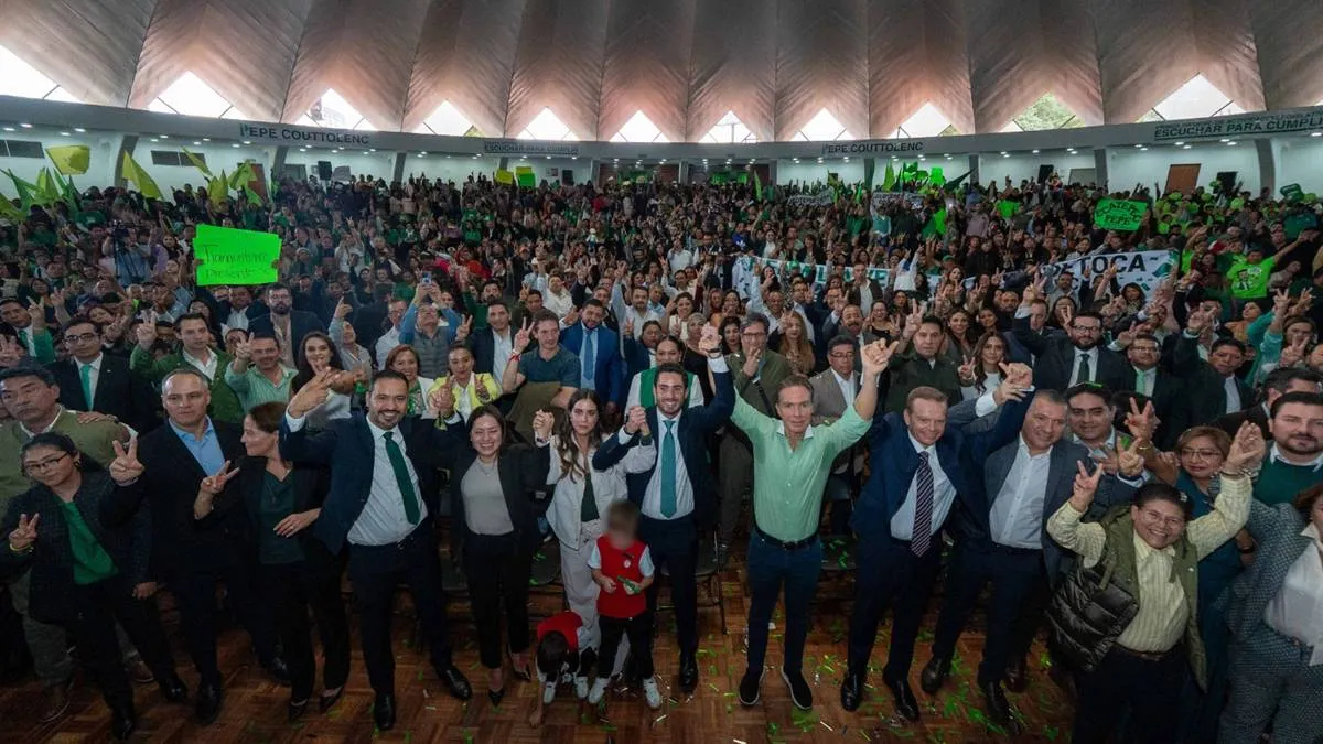 Pepe Couttolenc rinde su Primer Informe Legislativo “Escuchar para Cumplir”en Toluca