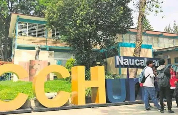 Los maestros también expresaron su preocupación por los recientes hechos que han comprometido la seguridad dentro del plantel.