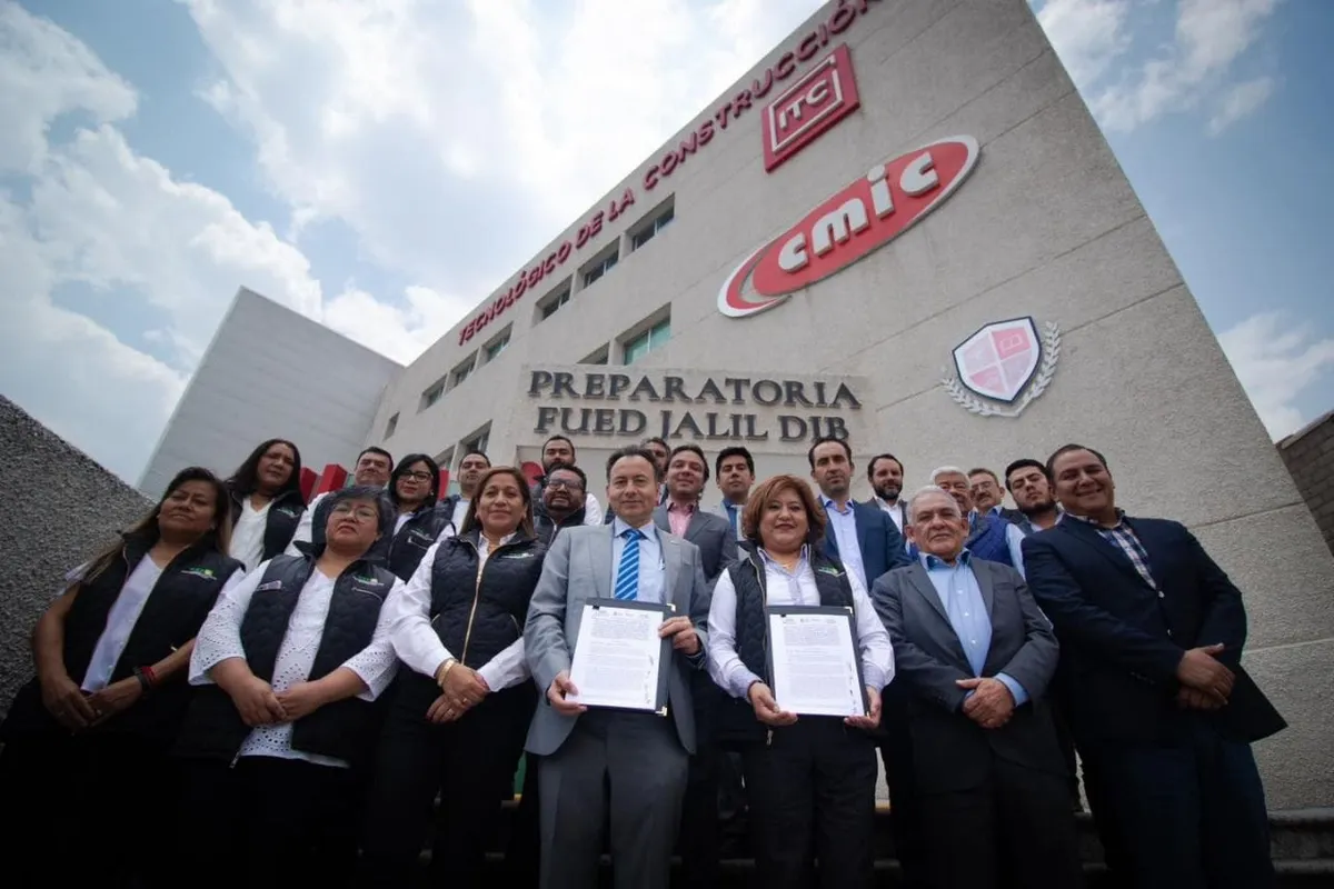 Industria de la Construcción abre puertas a estudiantes mexiquenses
