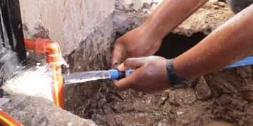 Ocuilan: Clausuran tomas clandestinas de agua