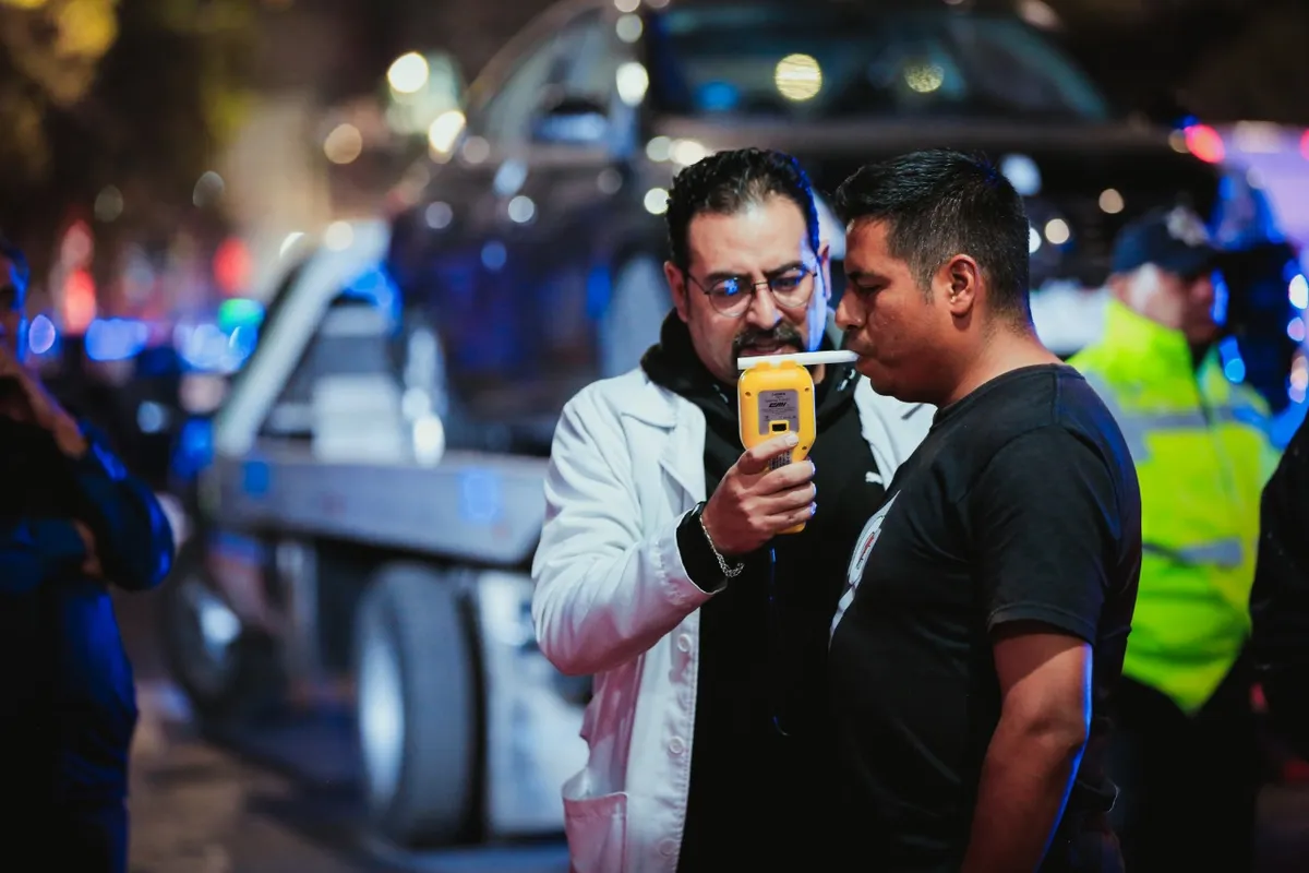 Tlalnepantla: Aplican operativo Alcoholímetro   para disminuir accidentes