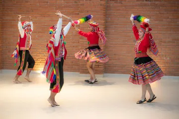 Coacalco: Desfilan más de 60 bailarines en Festival Internacional de Danza Folklórica