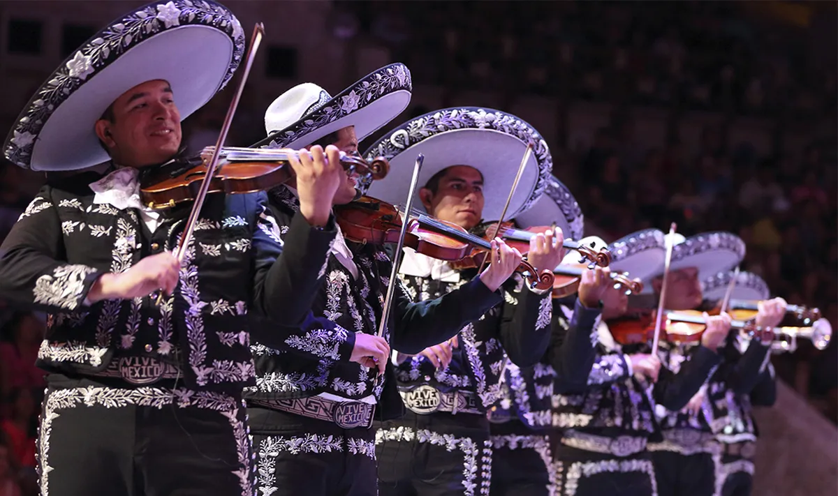 ¡Que viva Mamá con mariachi! Toluca se llena de música para celebrar el 10 de mayo