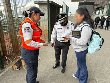 Cachorro extraviado es devuelto a su familia en Toluca