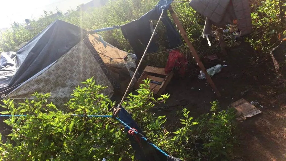 Nezahualcóyotl: Hallan cuerpo sin vida a un costado del canal de la compañía