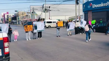 Bloqueo en Tultitlán complica tránsito en la López Portillo hoy 28 de mayo