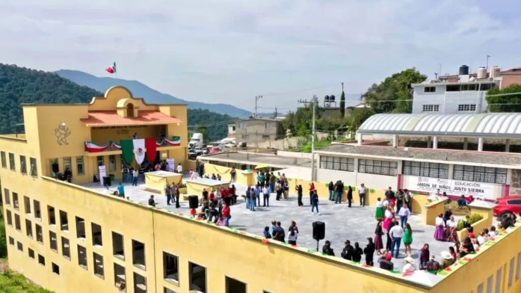 Ramírez Ponce entregó tres delegaciones en Lerma