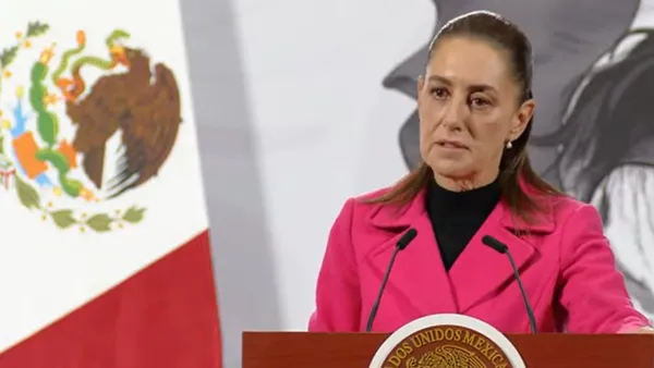 Sheinbaum reiteró su disposición al diálogo con la CNTE tras las manifestaciones en el Zócalo capitalino.