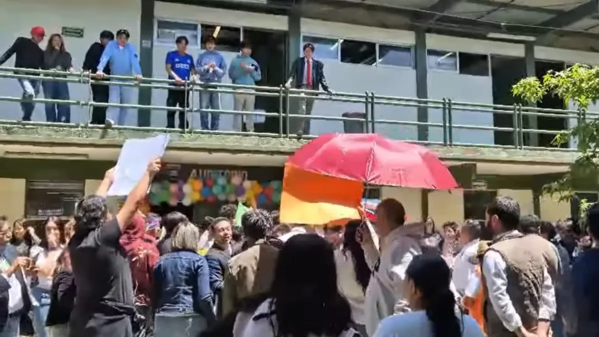 Prepa 2: Estudiante es agredido y acosado por maestros en la UAEMéx [VIDEO]