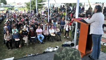 Texcaltitlán: Gobierno entrega recursos a mil 800 campesinos