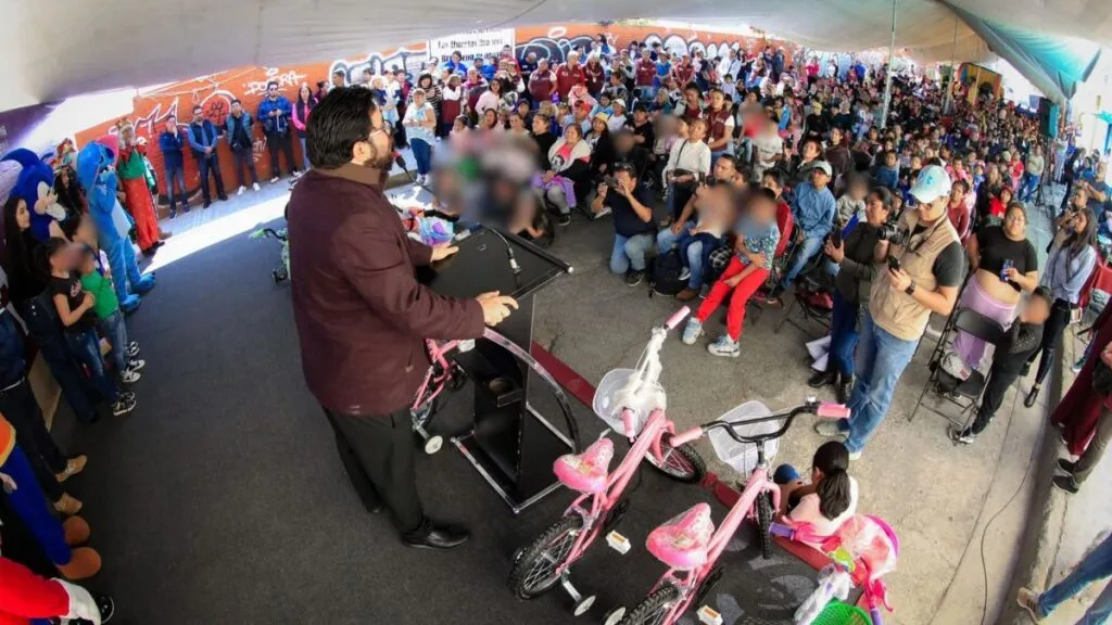 Gobierno de Naucalpan sigue festejando a miles de niñas y niños en el marco del Día de Reyes