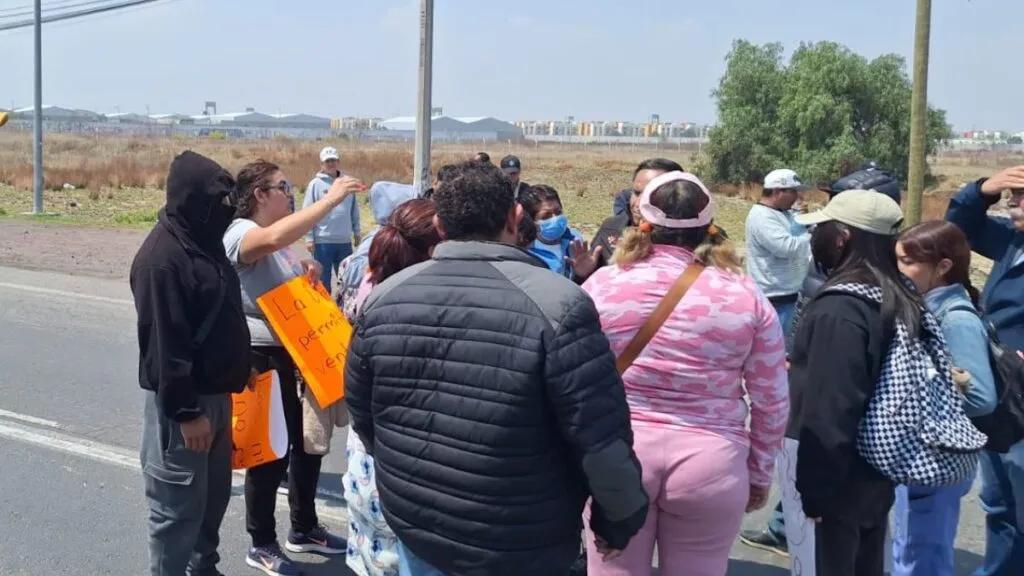 Denuncian maltrato y carencias en bachillerato de Tecámac