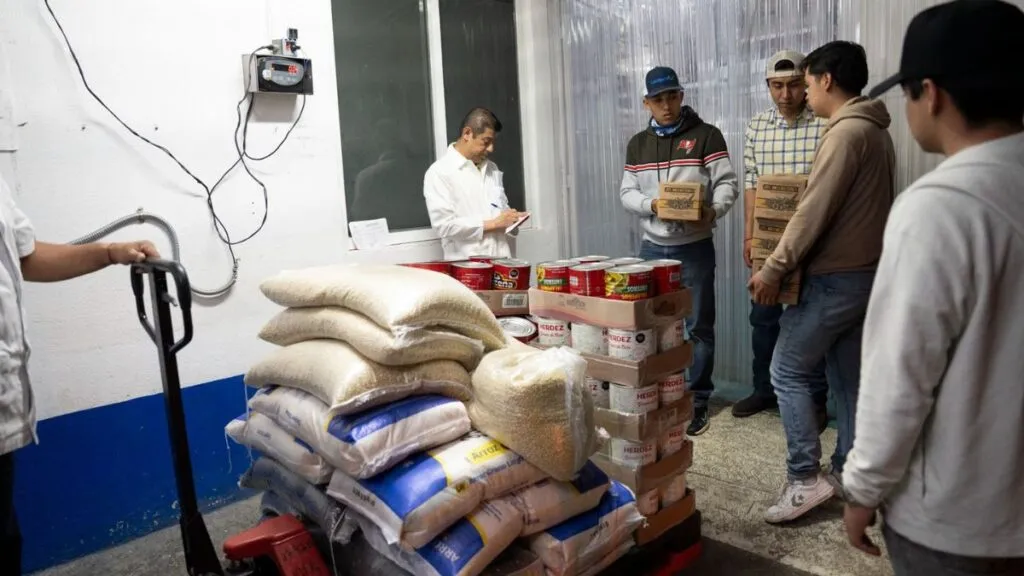 Estudiantes de Chapingo envían víveres a comunidades afectadas por lluvias