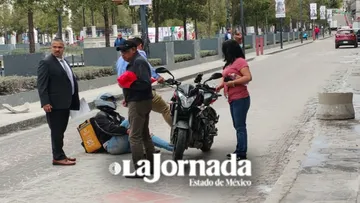 Motociclistas derrapan en el centro de Toluca. Esta es la razón