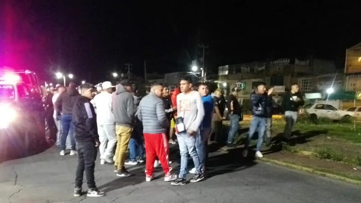Grupo de choque libera a un presunto narcomenudista en Ecatepec