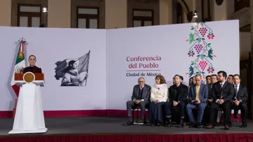 Claudia Sheinbaum informó que el gobierno revisa posibles irregularidades en las pensiones otorgadas mediante la modalidad 40 del IMSS.