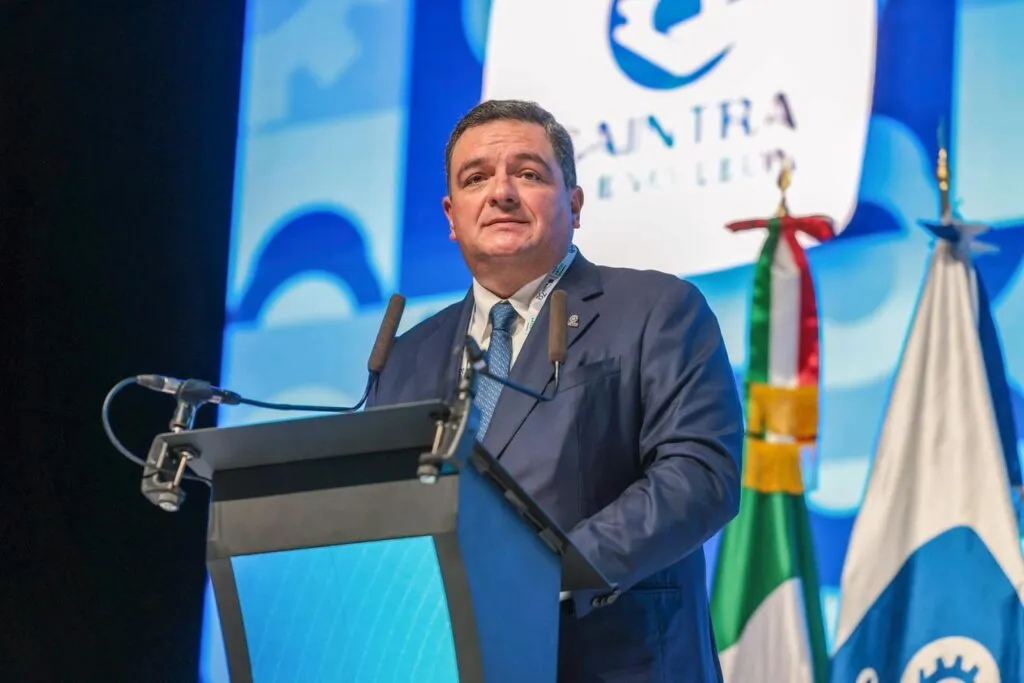 Sheinbaum en Nuevo León: Inversión de 5.6 billones de pesos y certidumbre por el T-MEC