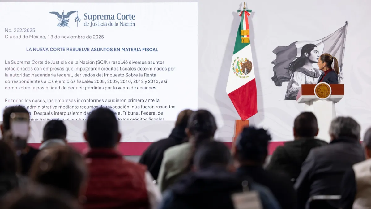 Sheinbaum afirma que la resolución contra Grupo Salinas no fue por consigna y detalla el proceso legal que llevó el caso hasta la Corte.