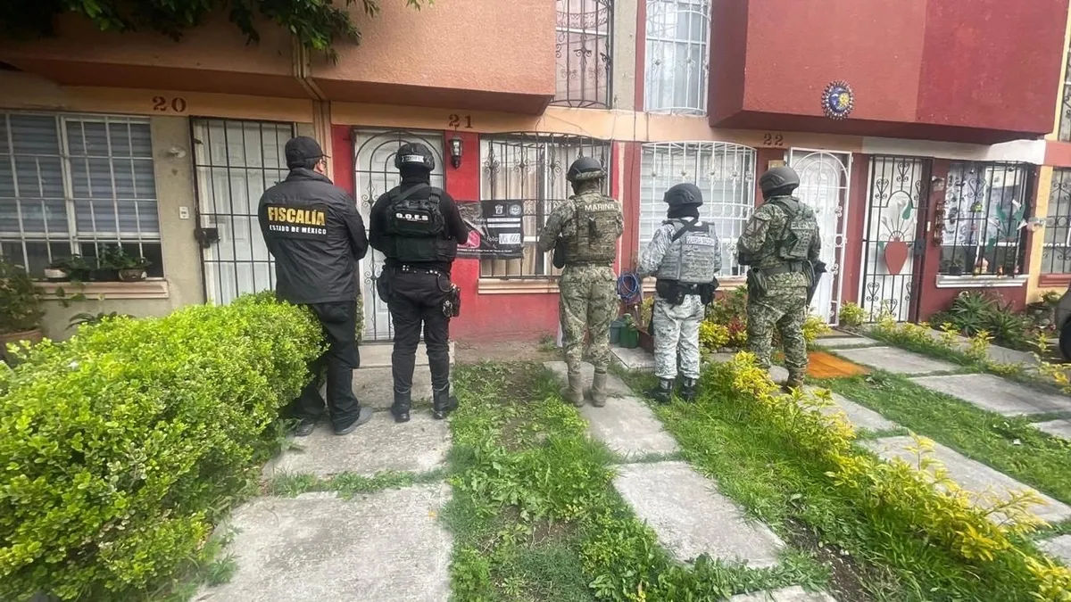 Recuperan seis inmuebles invadidos en Ecatepec