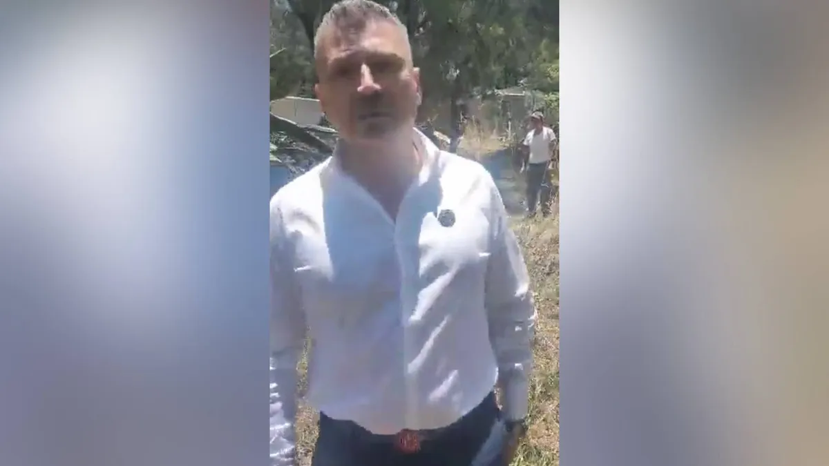Hombre agrede a mujer en Naucalpan