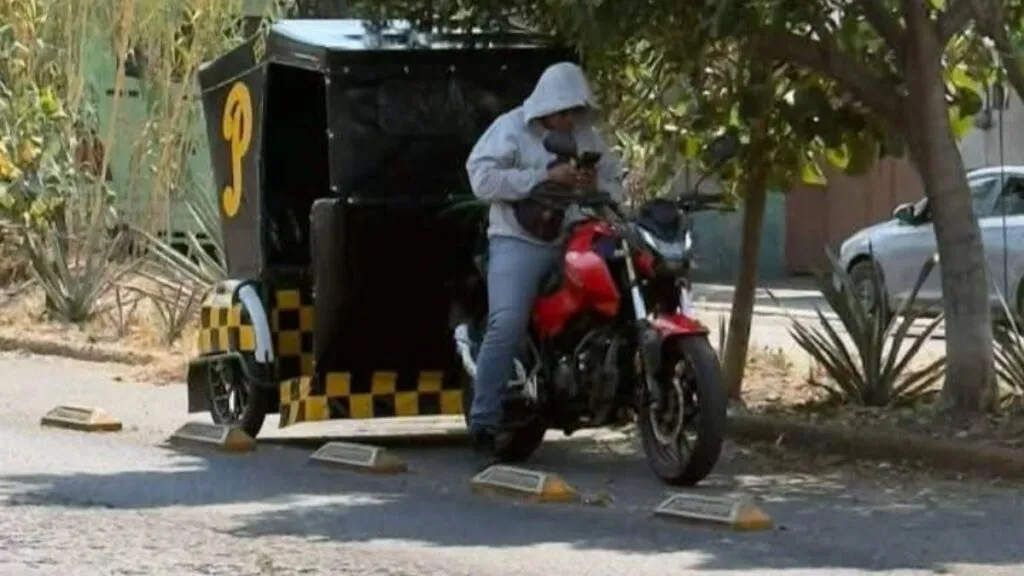 Ciclistas del oriente del Edomex exigen a automovilistas respetar ciclovías