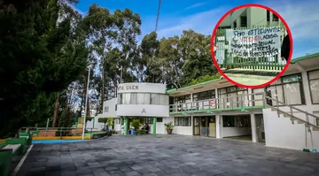 Estudiantes de la UAEMéx rechazan reubicación de profesor acusado de acoso