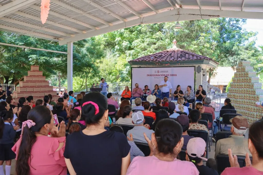 José Paz López entrega obras por 3.4 mdp en Santiago de los Caballeros y alista programa invernal en Badiraguato