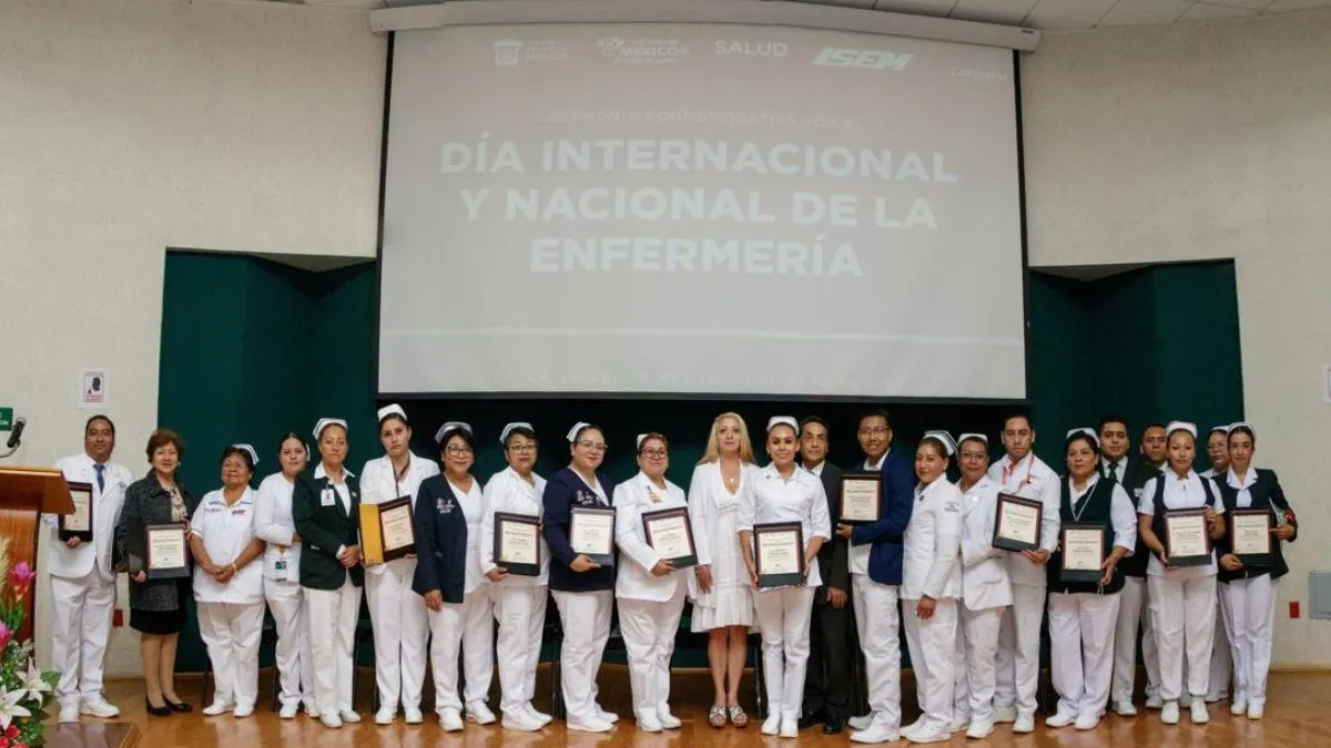Enfermeras del Edomex recibieron reconocimientos por el Día de la Enfermería