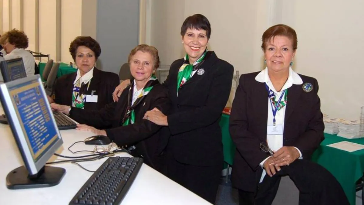 Vinculación Productiva del INAPAM permite a adultos mayores ganar hasta 12 mil pesos al mes con su credencial INAPAM. Conoce cómo aplicar.