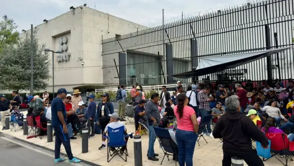 Maestros de la CNTE protestan en CDMX exigiendo respuestas; niegan boicot a la elección judicial del 1 de junio.