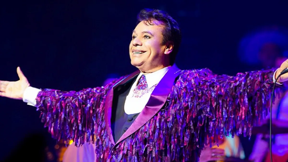 Juan Gabriel regresa a la pantalla grande con “Mis 40 en Bellas Artes”