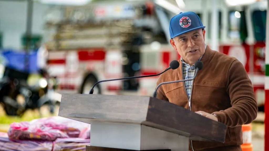 Organización internacional dona equipo a Bomberos de Coacalco