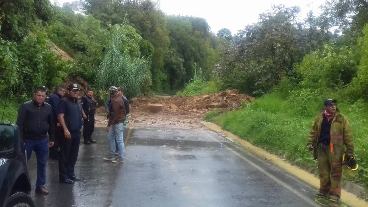 La carretera Tenancingo Villa Guerrero se encuentra bloqueada
