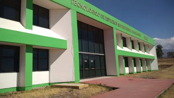 Estudantes del TES Chicoloapan denuncian acoso de directivos