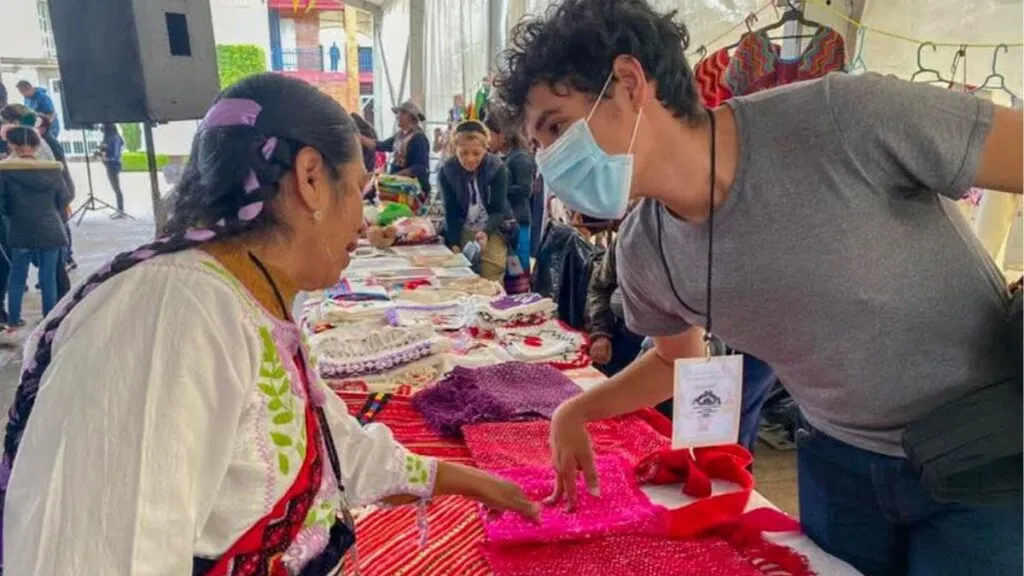 Valle de Chalco busca proteger obras intelectuales de artesanos