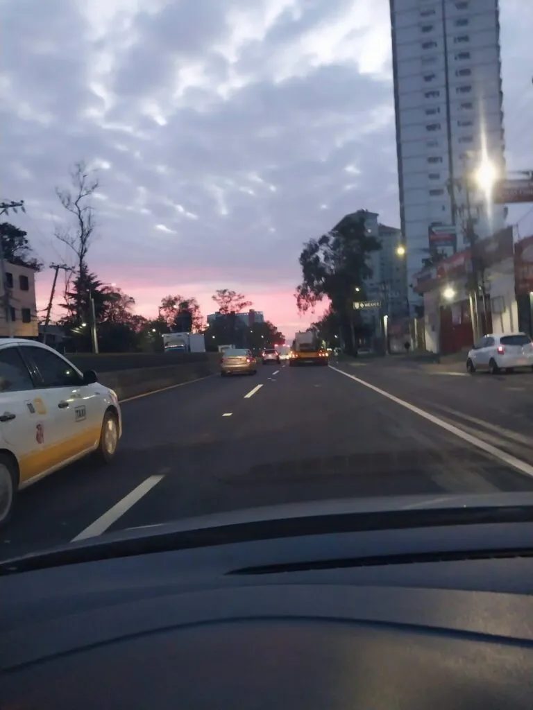 México-Toluca registra fuerte accidente durante la madrugada y tránsito lento hacia CDMX