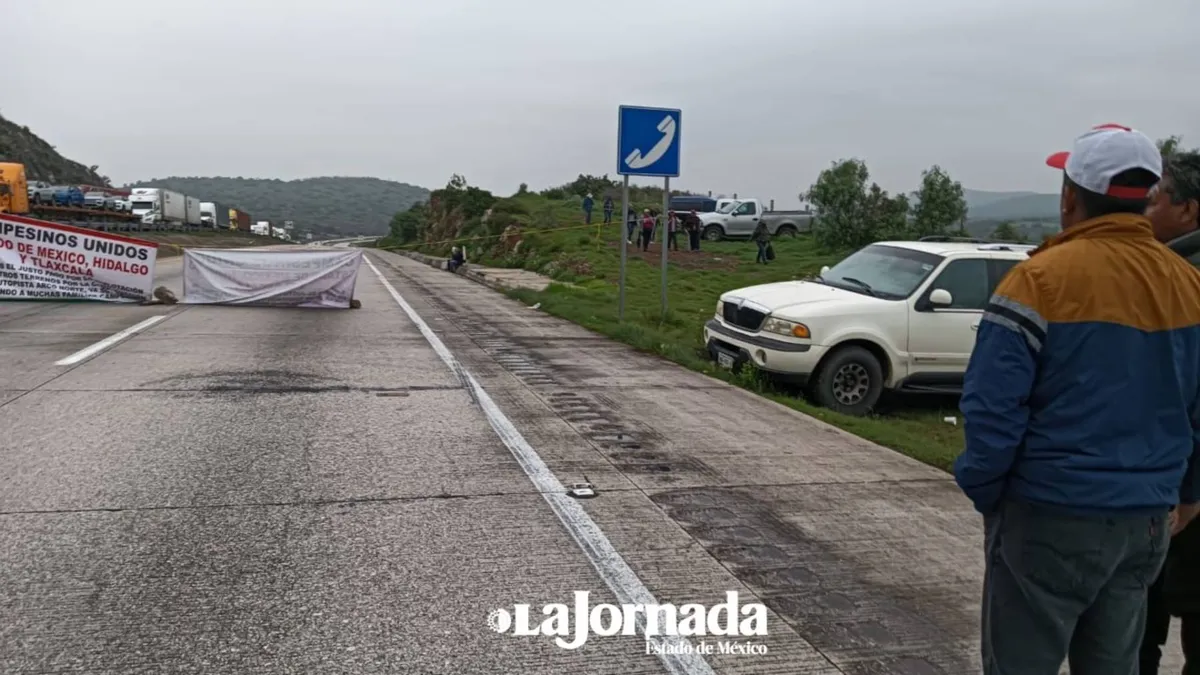 Se mantiene bloqueo de ejidatarios en el Arco Norte