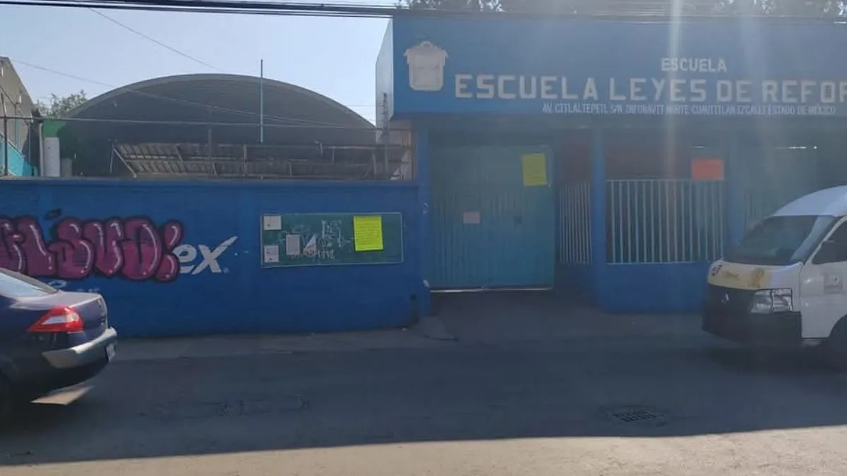 Padres de familia amenazan a nueva maestra en Cuautitlán Izcalli.